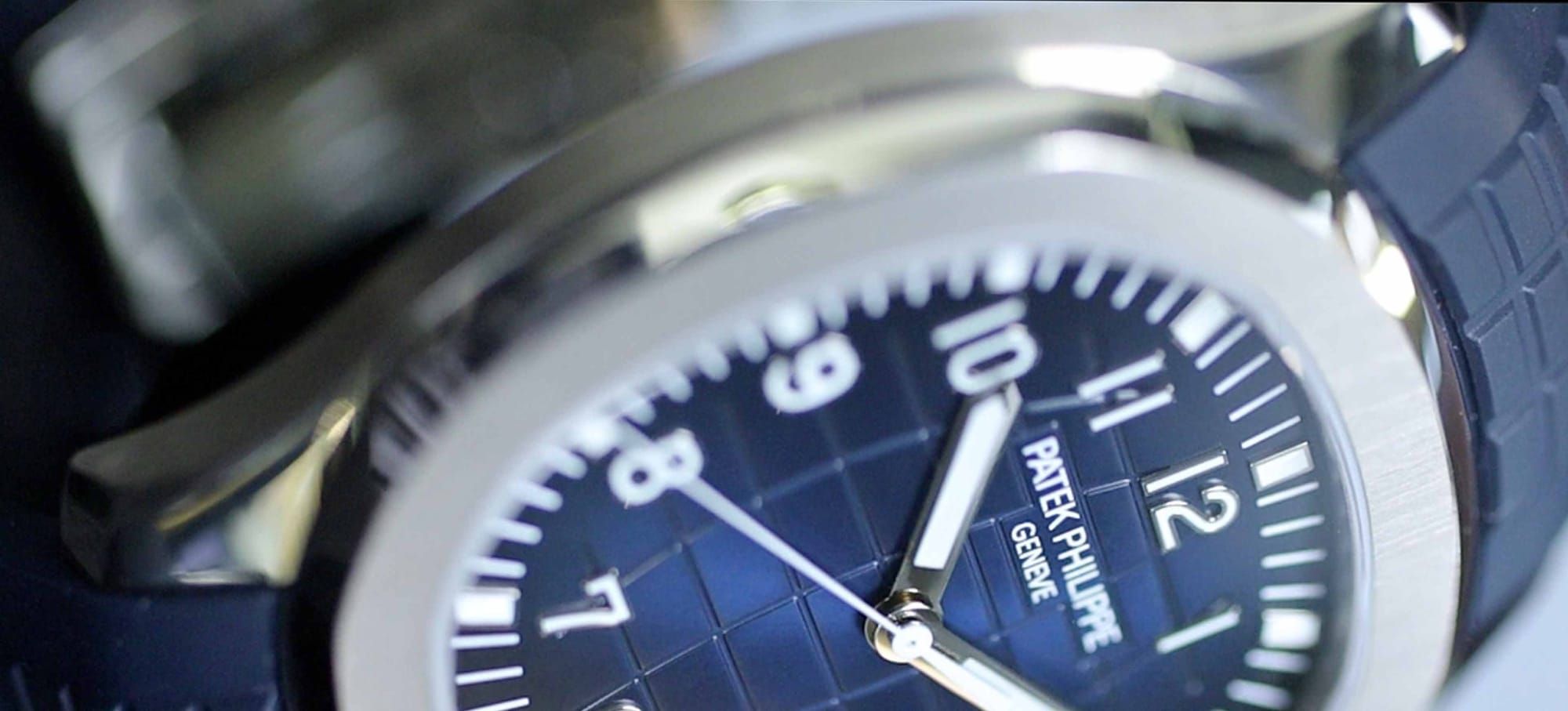 Patek Philippe 'Aquanaut' | 043503 | WATCH REVIEWS | No.  17